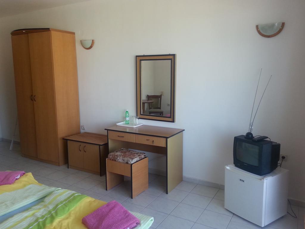 Family Hotel Casablanca Green Varna Exterior foto