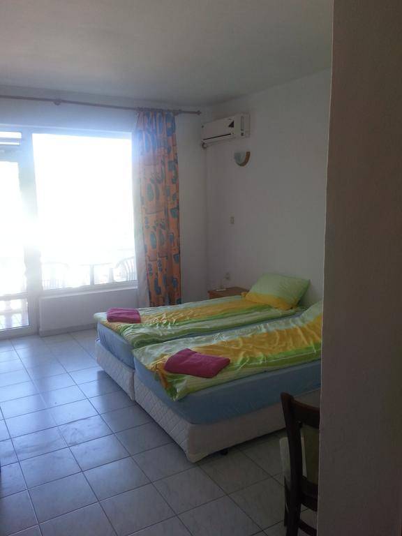 Family Hotel Casablanca Green Varna Exterior foto