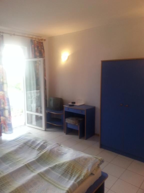 Family Hotel Casablanca Green Varna Habitación foto