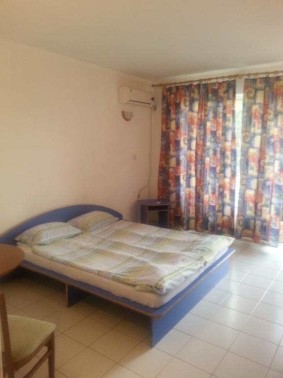 Family Hotel Casablanca Green Varna Habitación foto