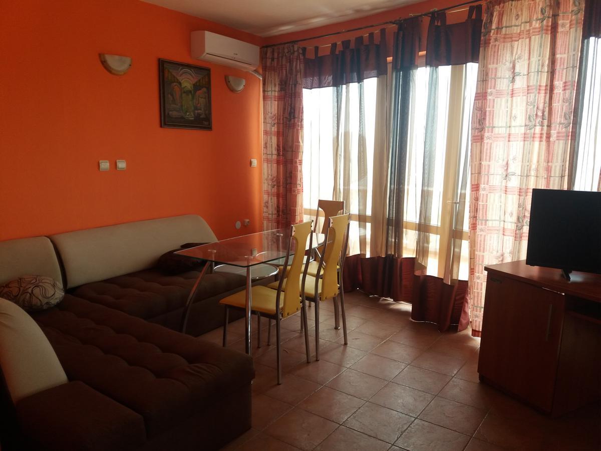 Family Hotel Casablanca Green Varna Exterior foto
