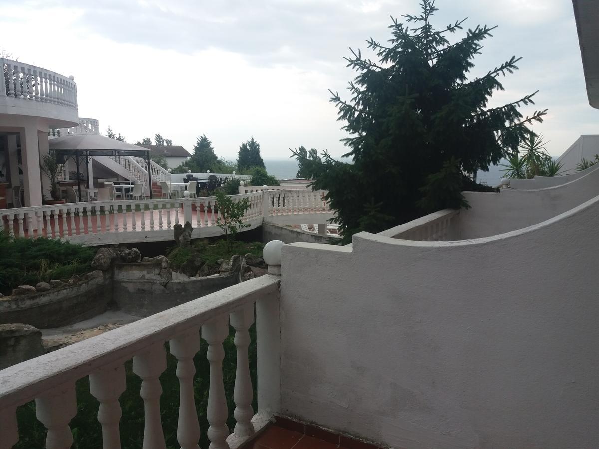 Family Hotel Casablanca Green Varna Exterior foto